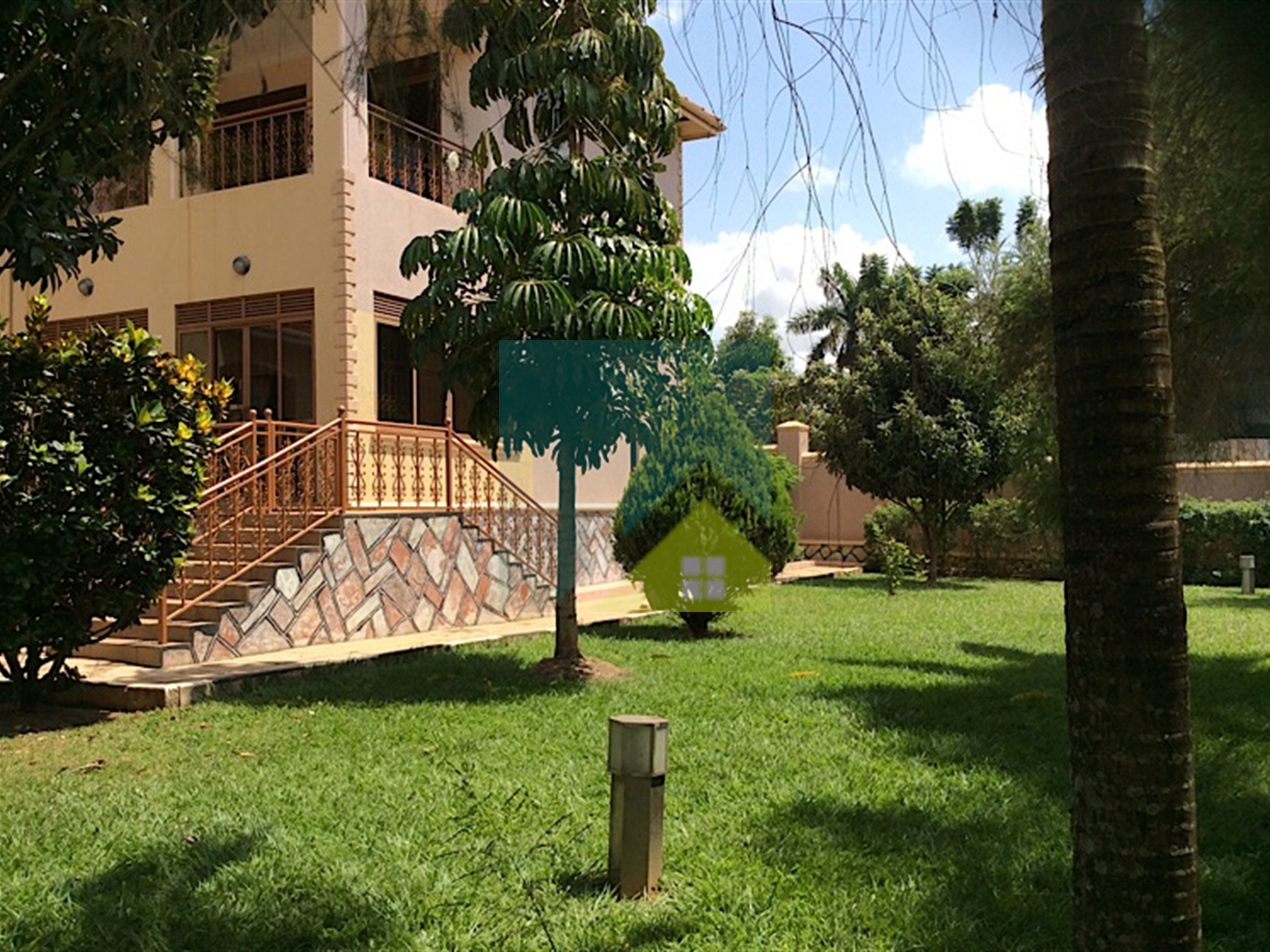 Villa for rent in Bbunga Kampala