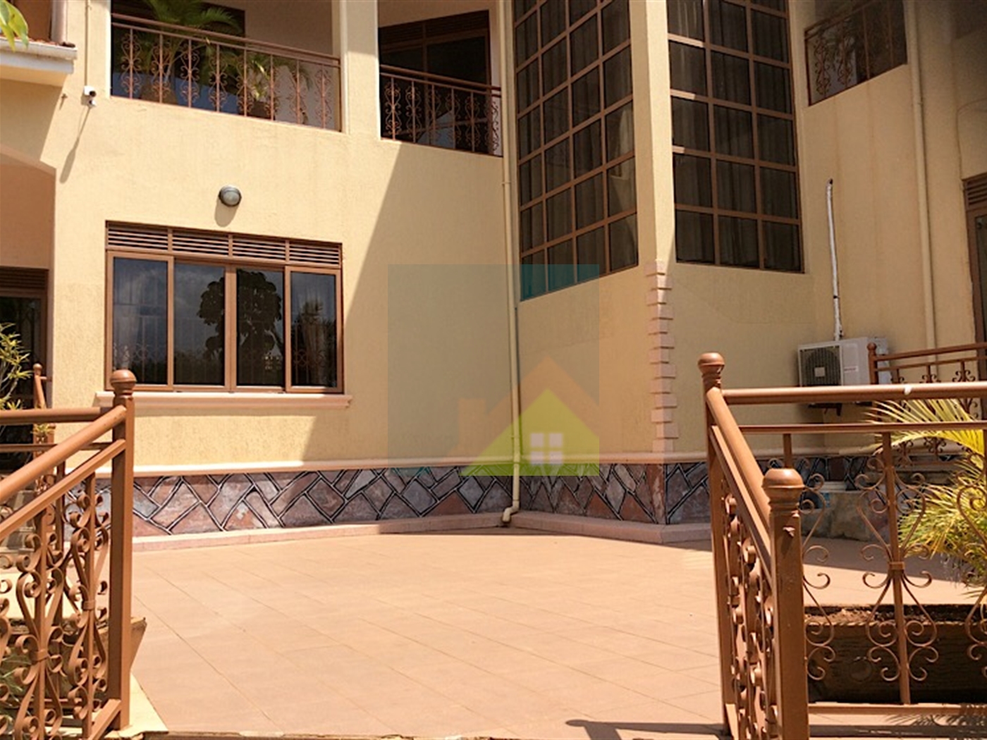 Villa for rent in Bbunga Kampala