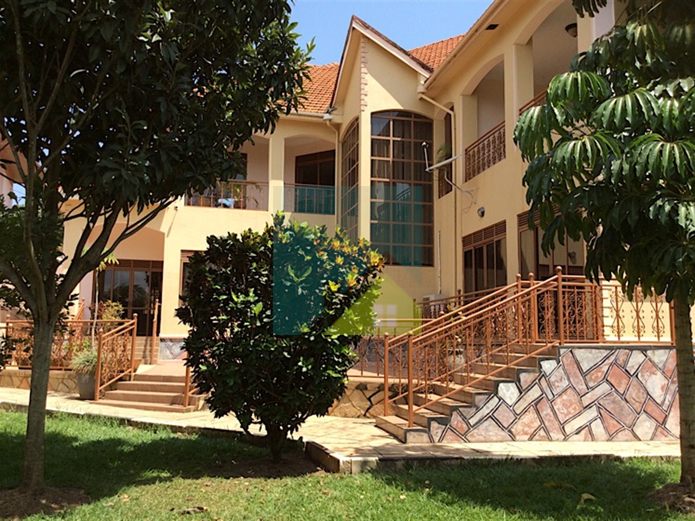 Villa for rent in Bbunga Kampala