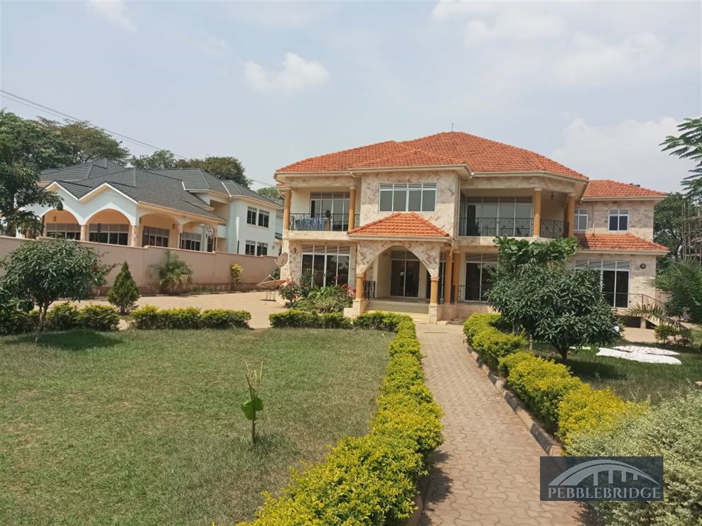 Maisonette for sale in Munyonyo Kampala