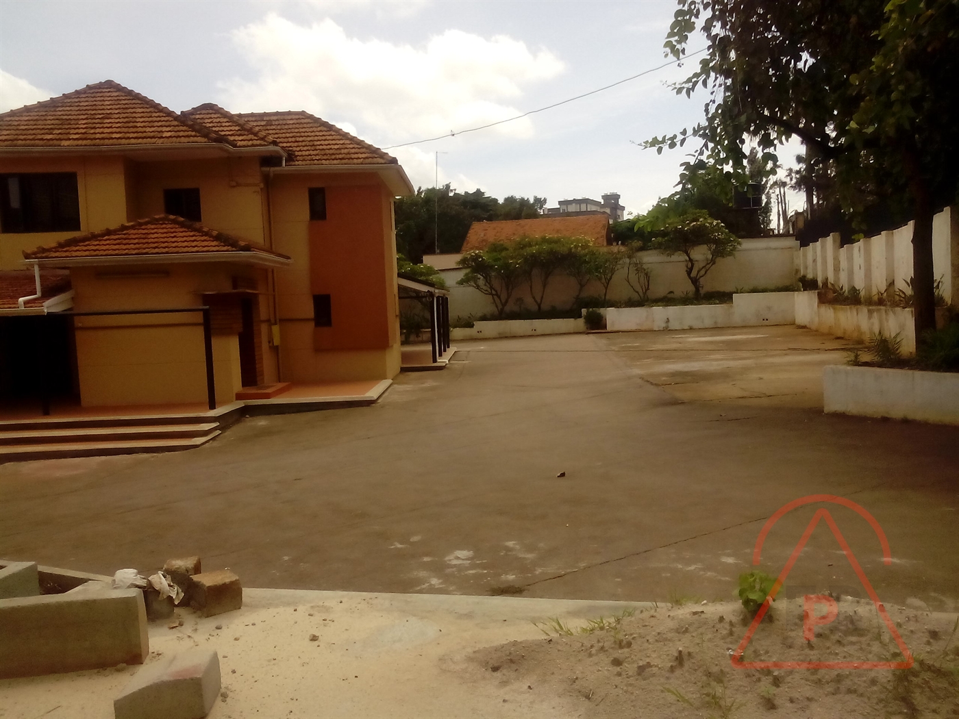 Mansion for rent in Kololo Kampala