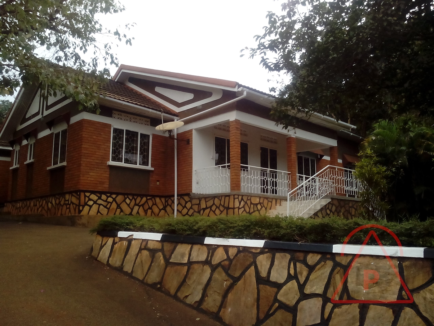 Bungalow for sale in Naguru Kampala