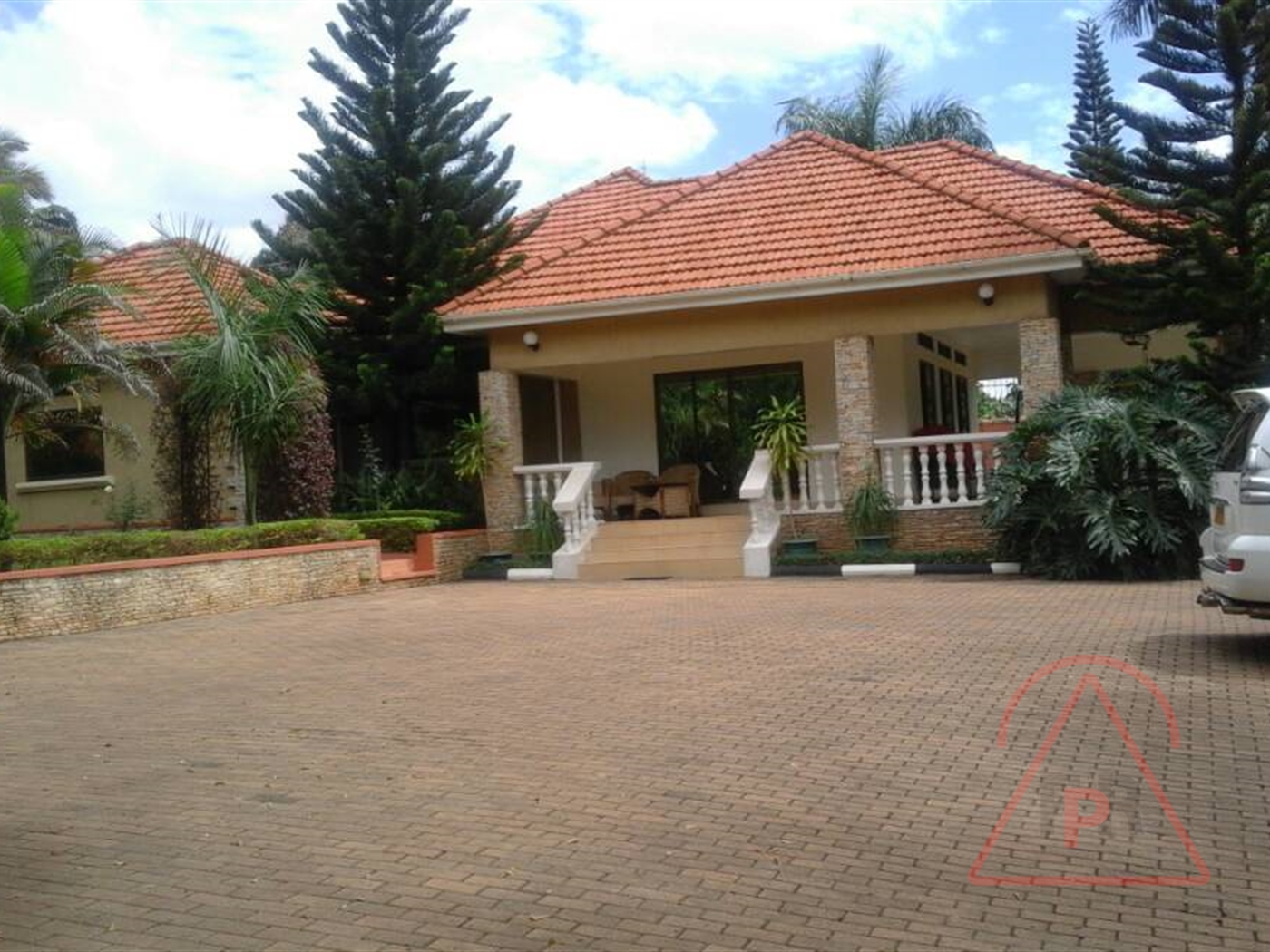 Bungalow for sale in Naguru Kampala