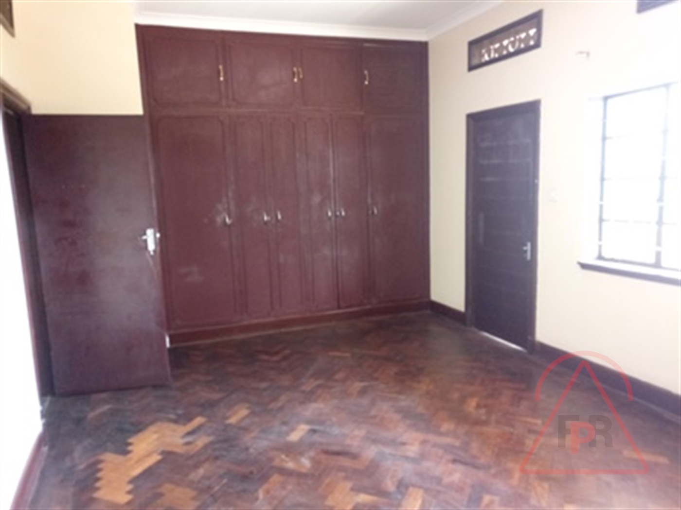 Town House for rent in Kololo Kampala