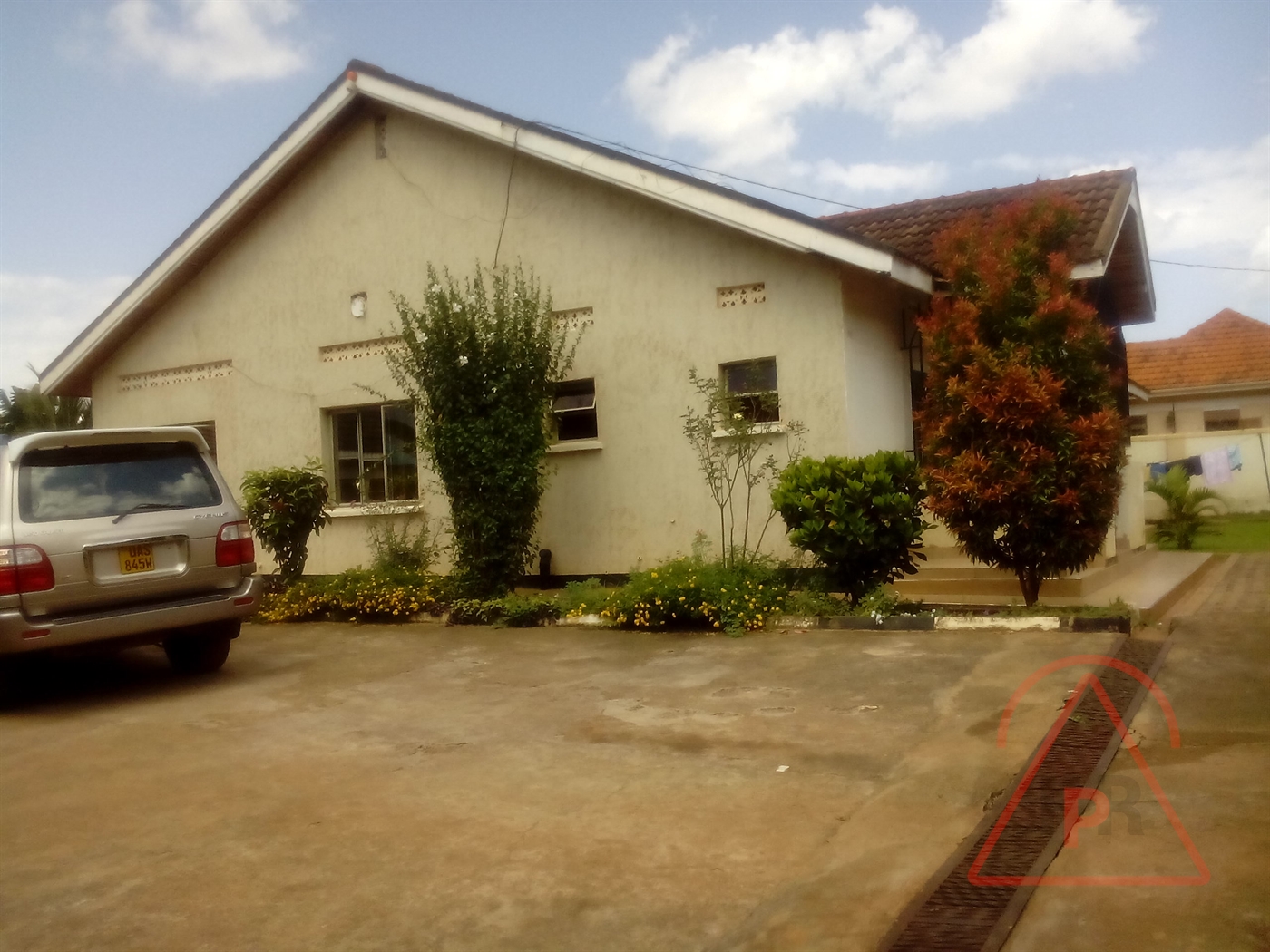 Bungalow for sale in Naguru Kampala