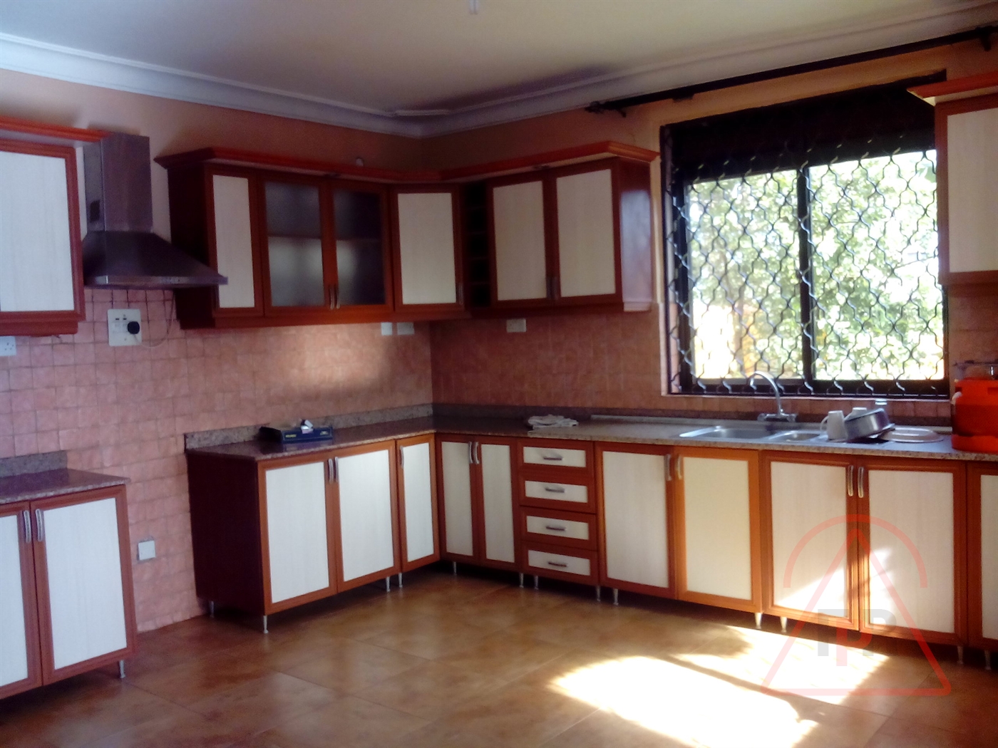 Town House for rent in Naguru Kampala