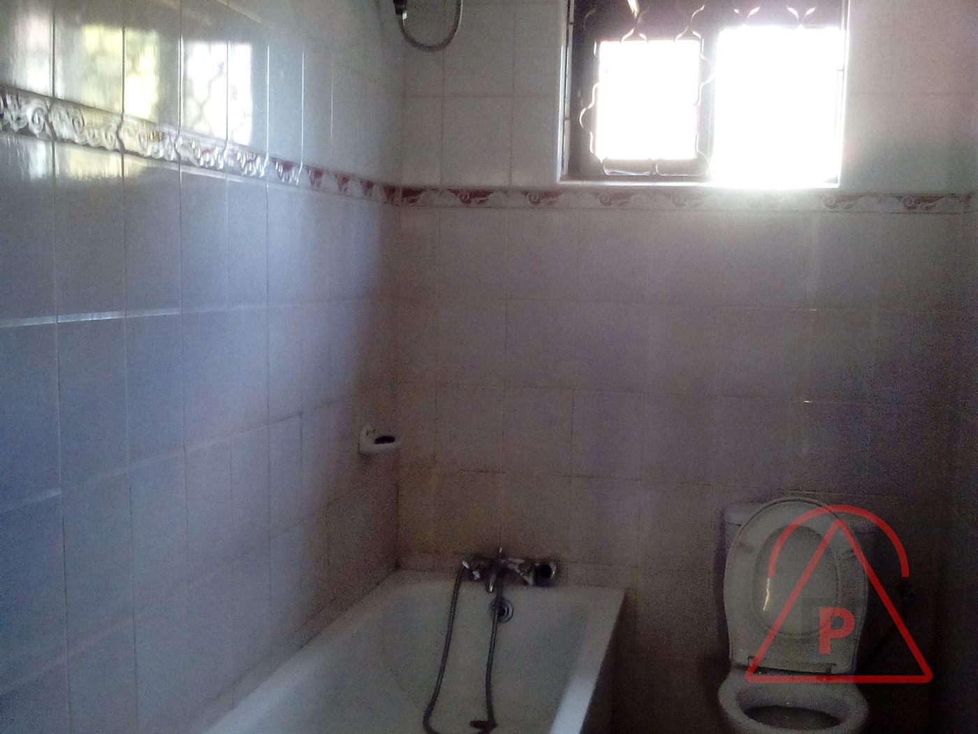 Town House for rent in Naguru Kampala