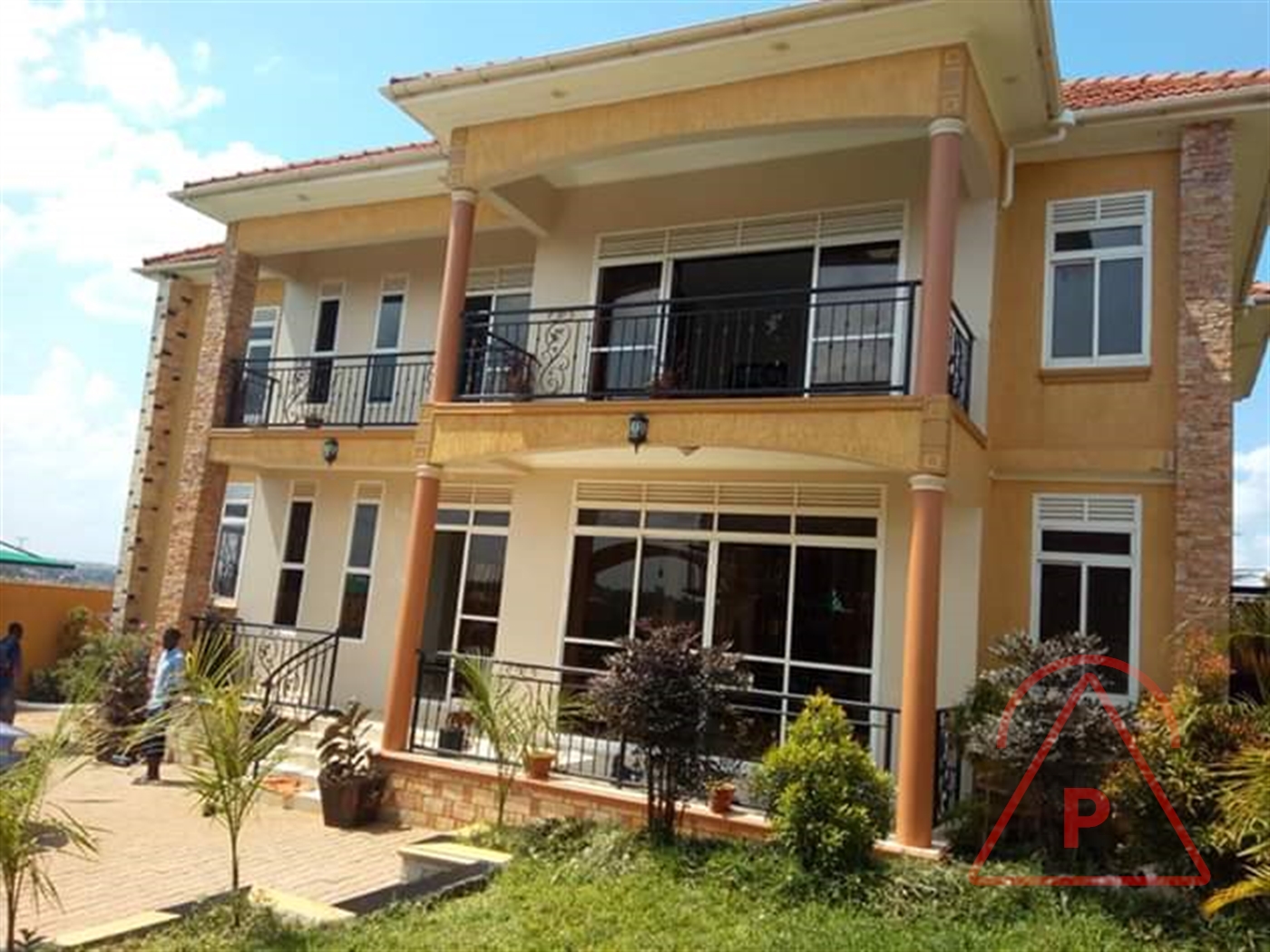 Mansion for rent in Kira Wakiso