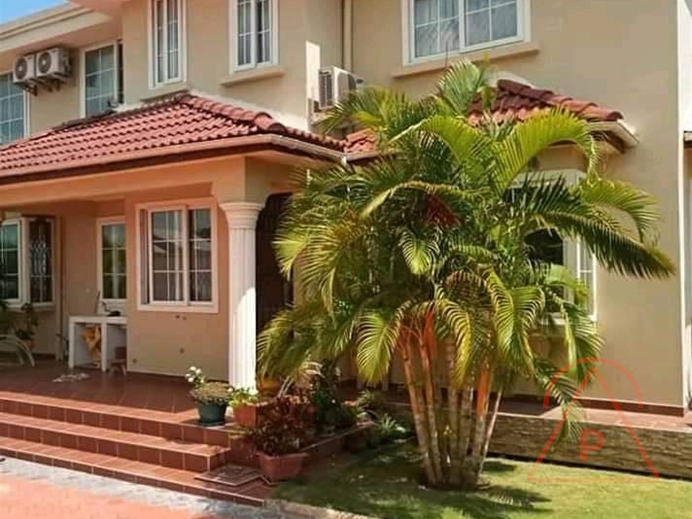 Mansion for sale in Kiwaatule Kampala