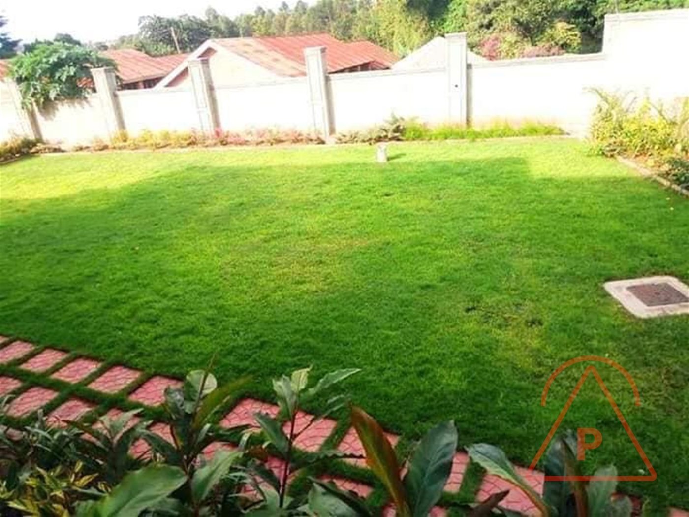 Mansion for sale in Kiwaatule Kampala