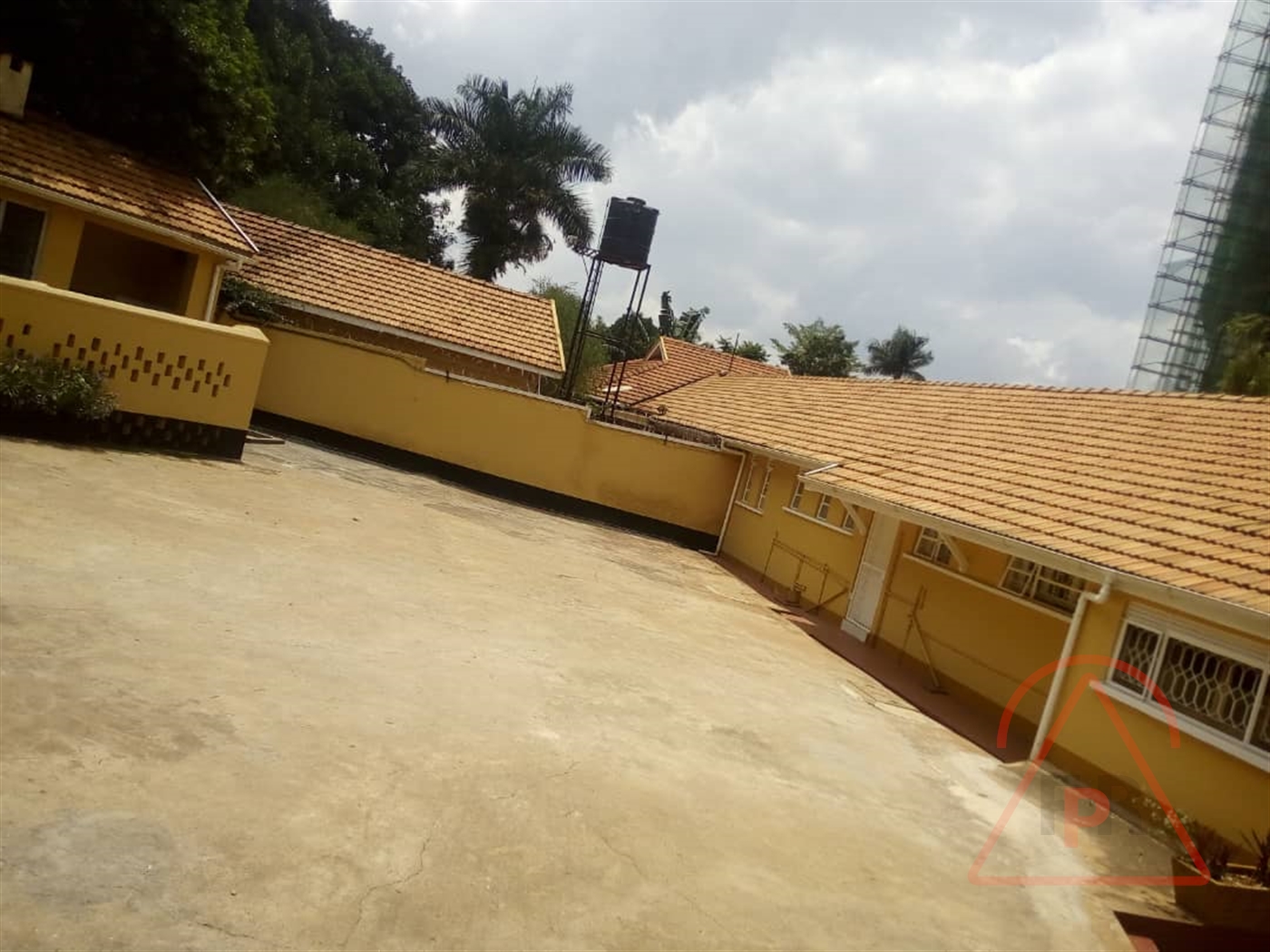 Town House for rent in Kololo Kampala