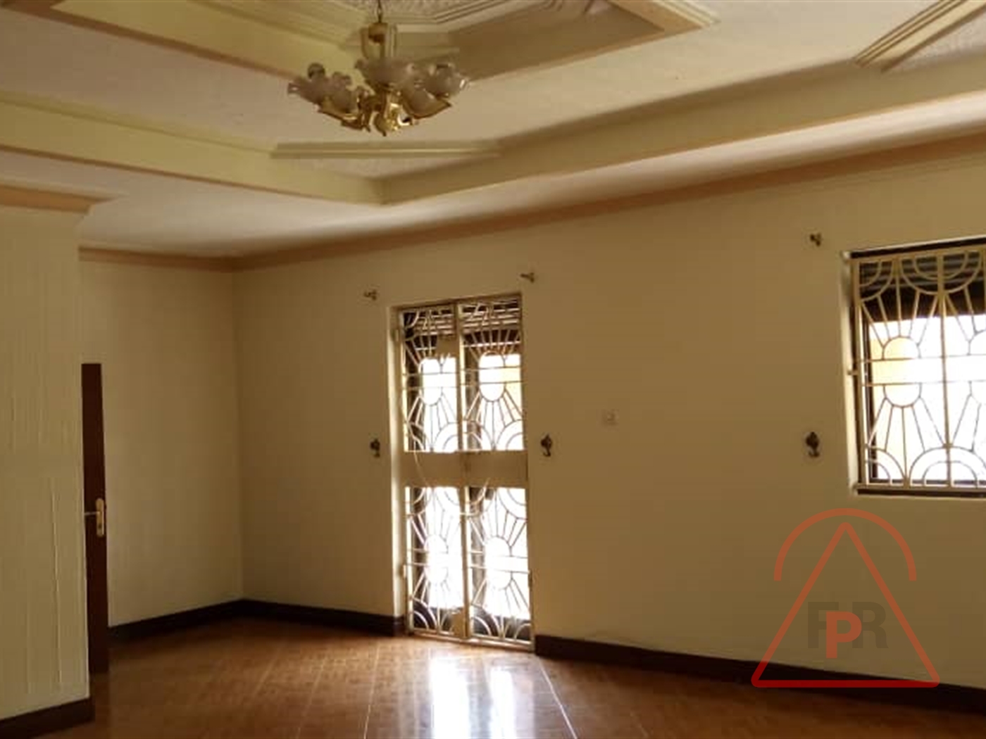 Mansion for rent in Bugoloobi Kampala