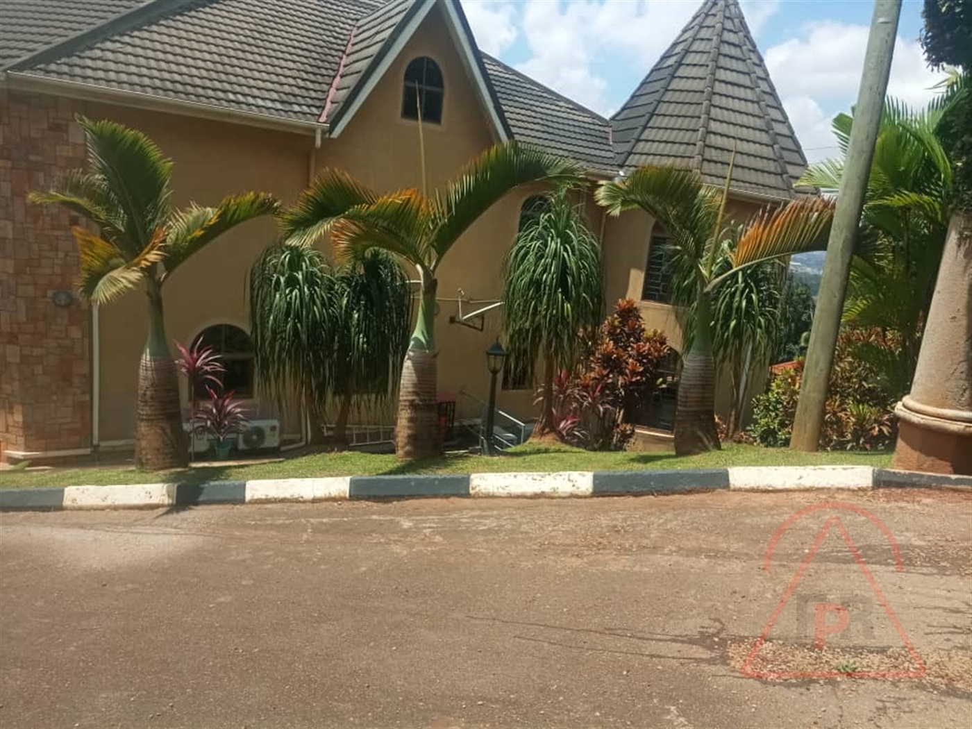 Mansion for rent in Naguru Kampala