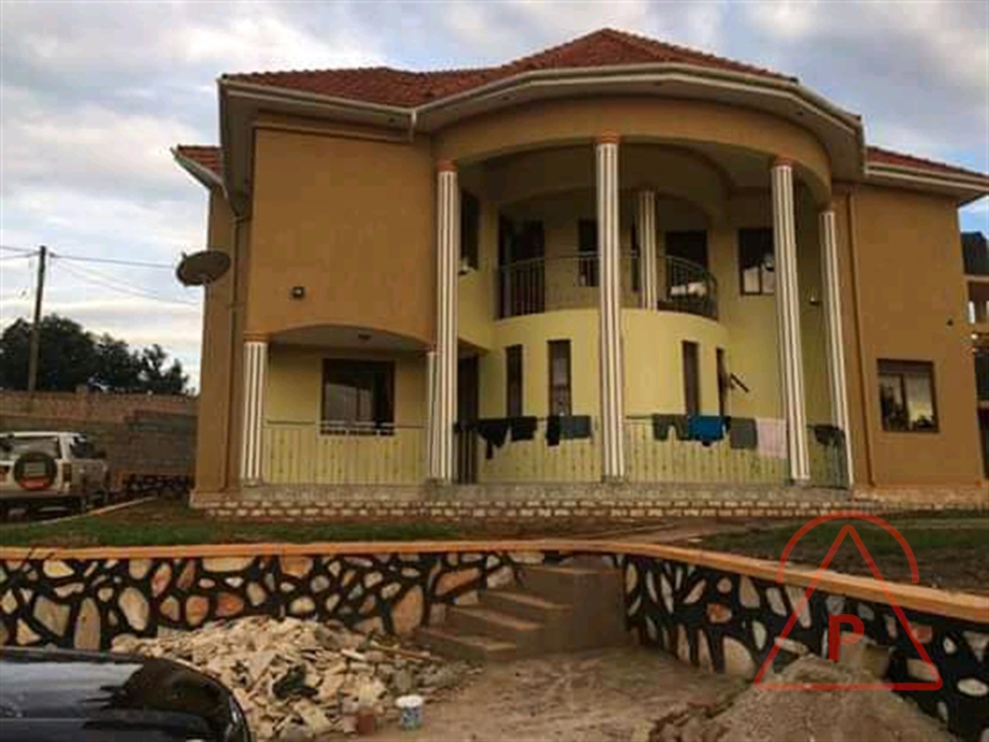 Mansion for sale in Bugoloobi Kampala