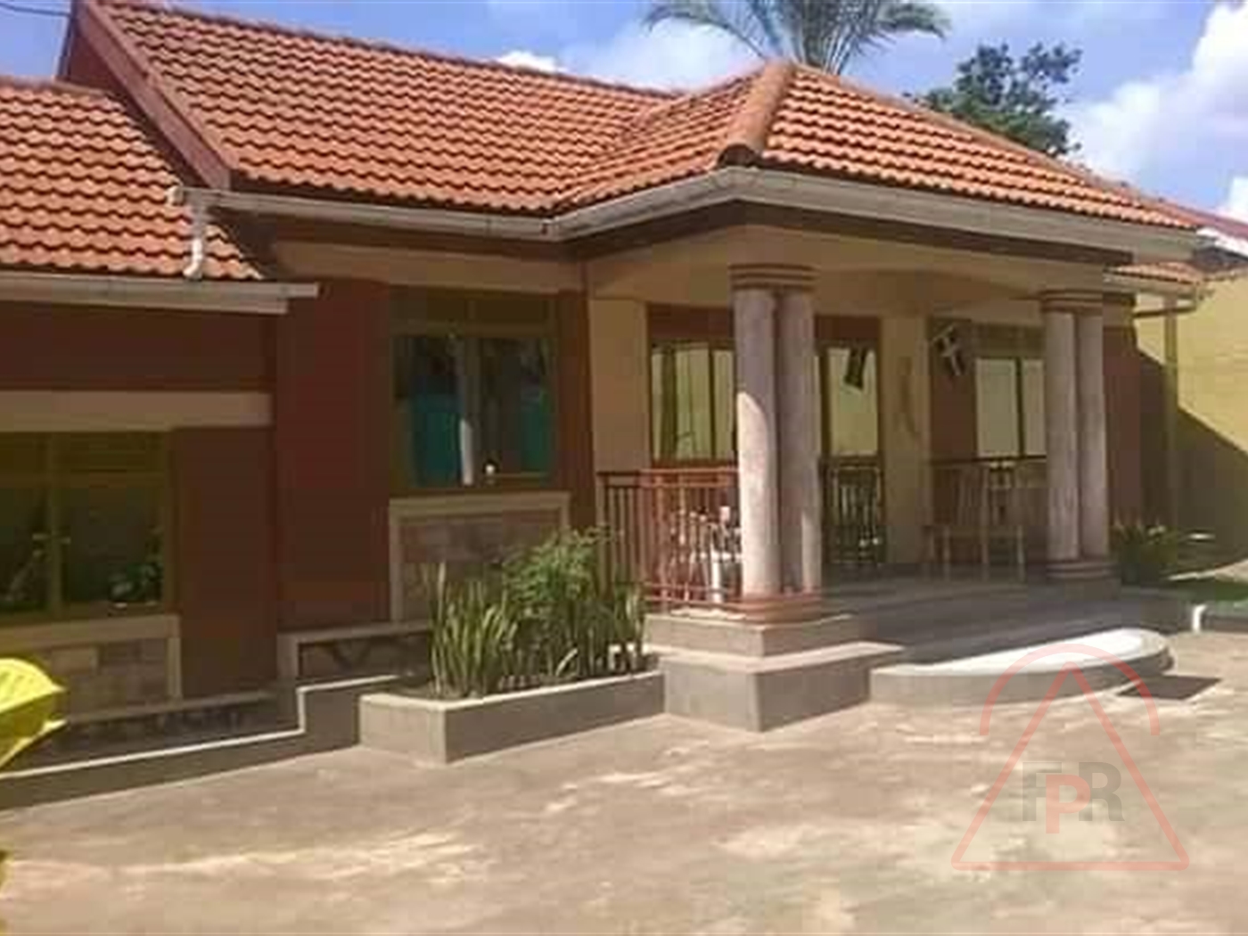 Bungalow for sale in Munyonyo Kampala