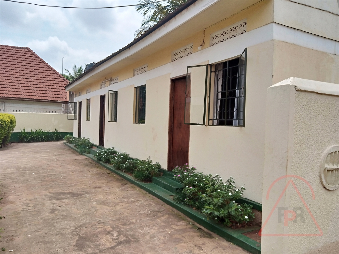 Bungalow for sale in Kiwaatule Kampala