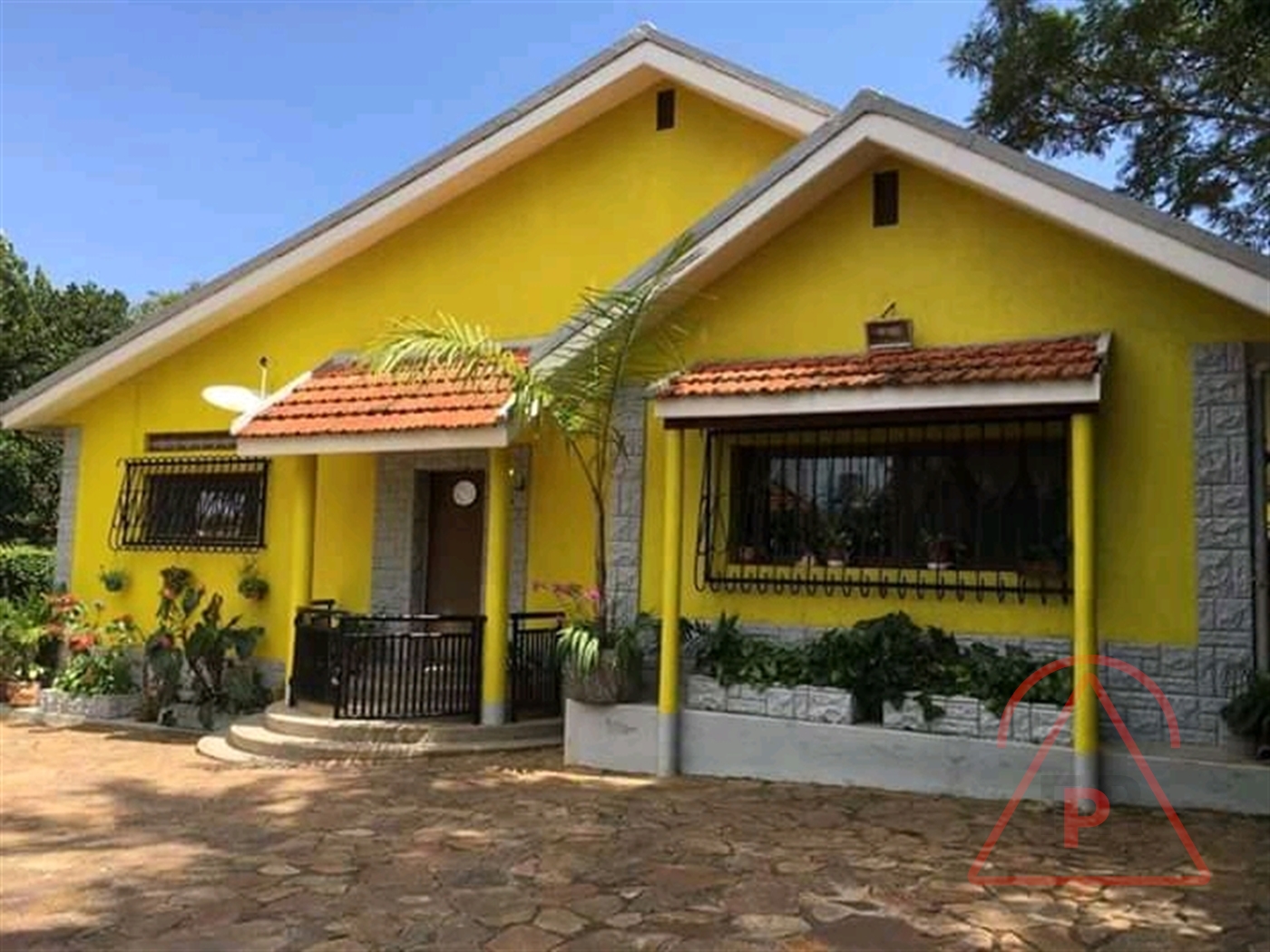 Bungalow for rent in Muyenga Kampala