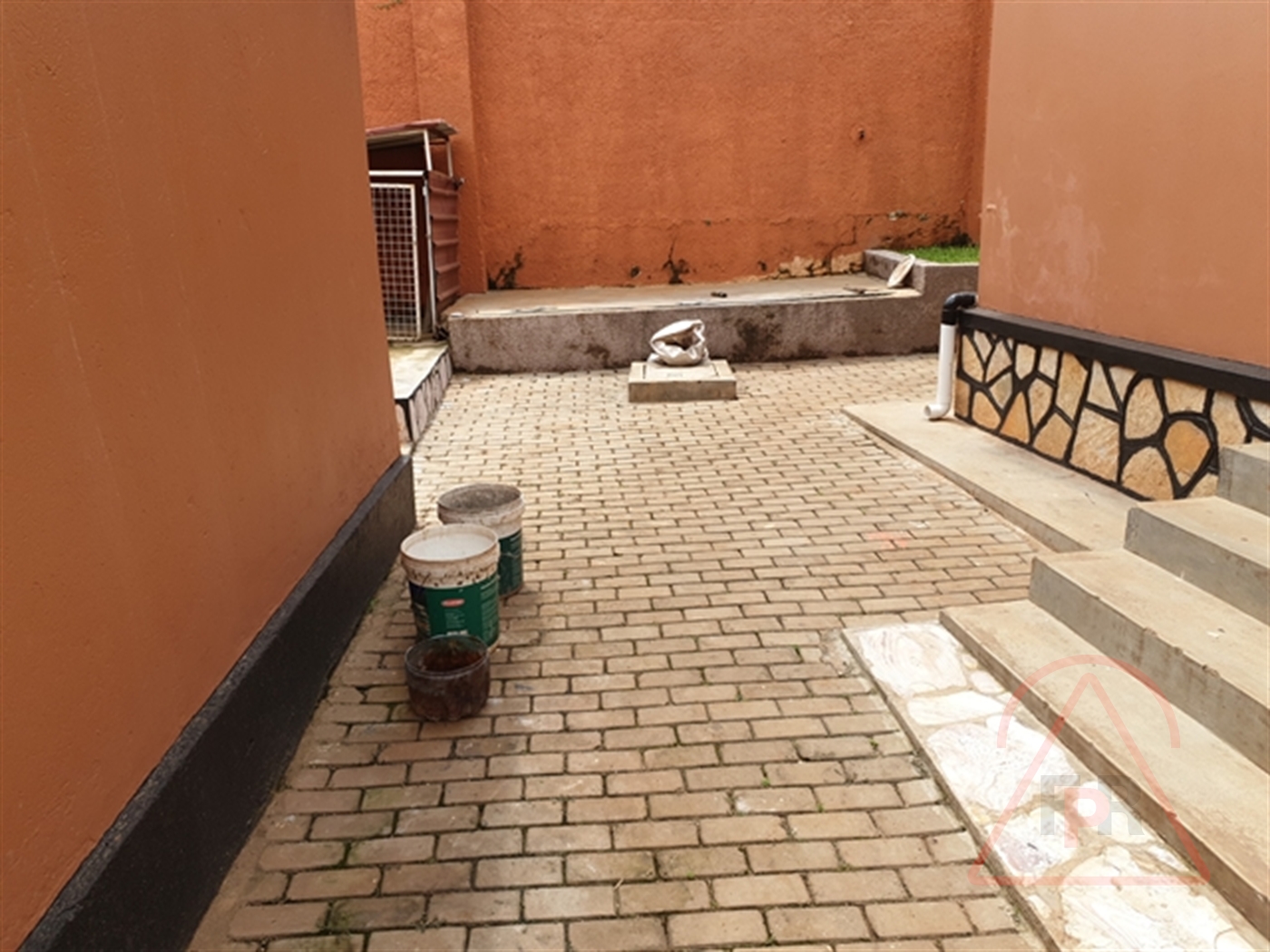 Bungalow for rent in Naguru Kampala