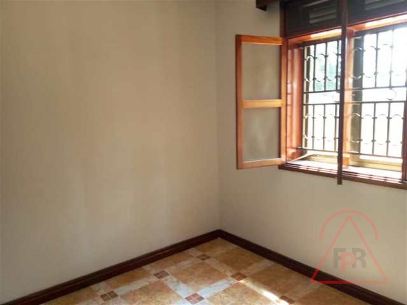 Bungalow for rent in Luzira Kampala