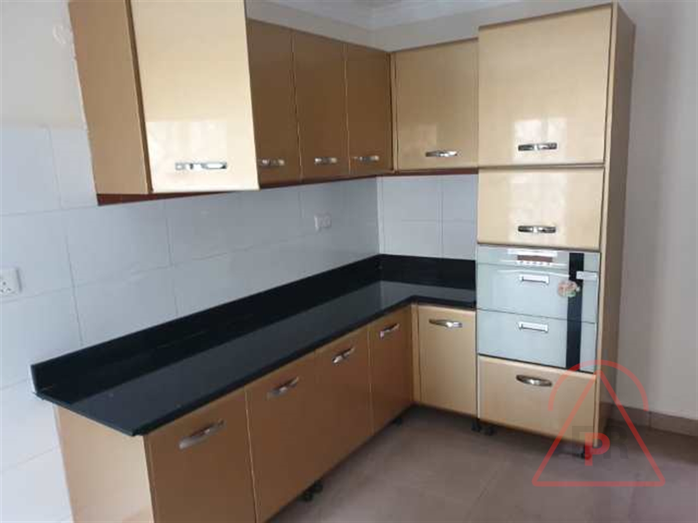 Duplex for rent in Kololo Kampala