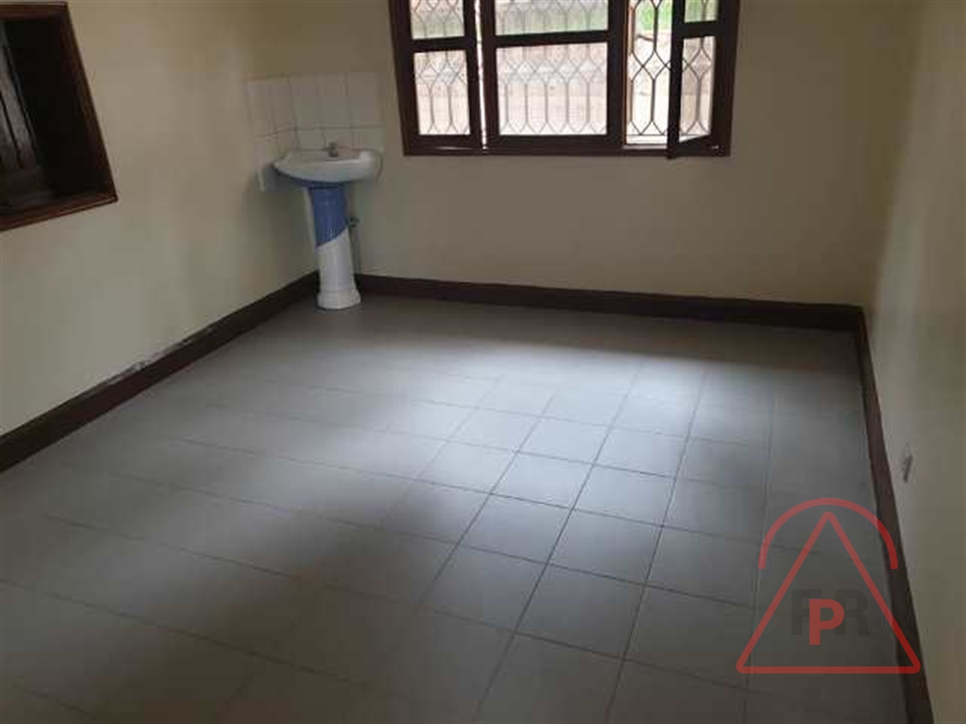 Bungalow for rent in Naguru Kampala