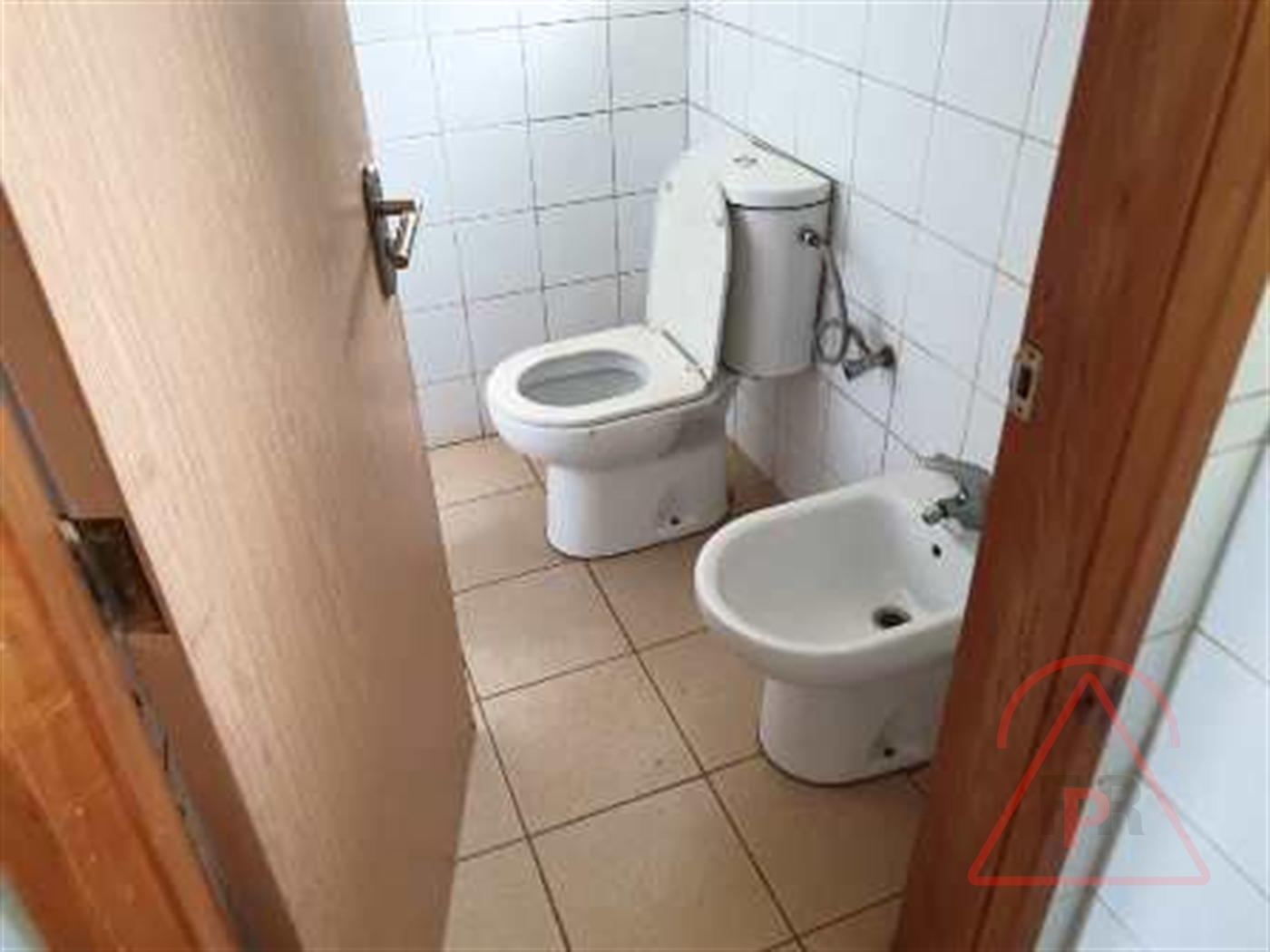 Bathroom (Toilet)