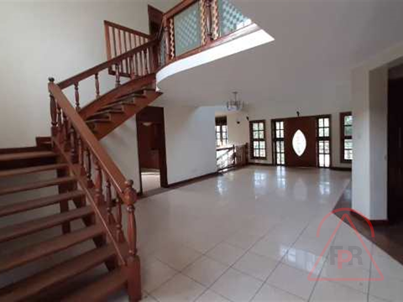 Town House for rent in Bugoloobi Kampala