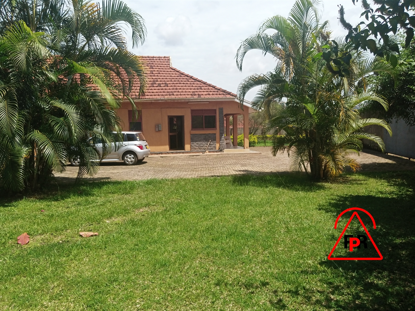 Bungalow for sale in Bukoto Kampala