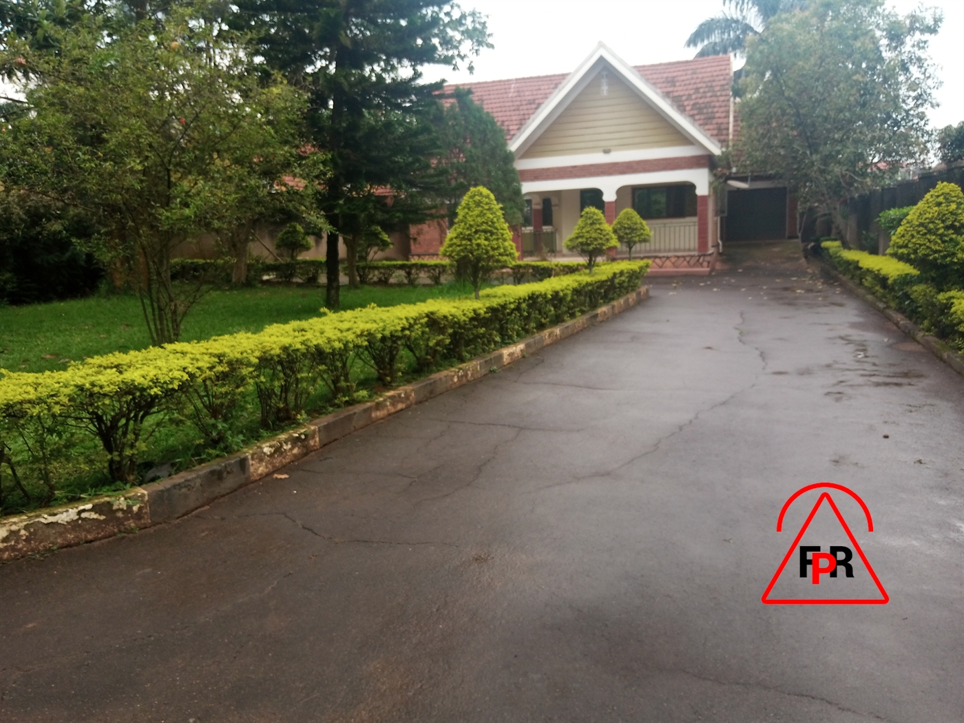 Bungalow for sale in Naguru Kampala