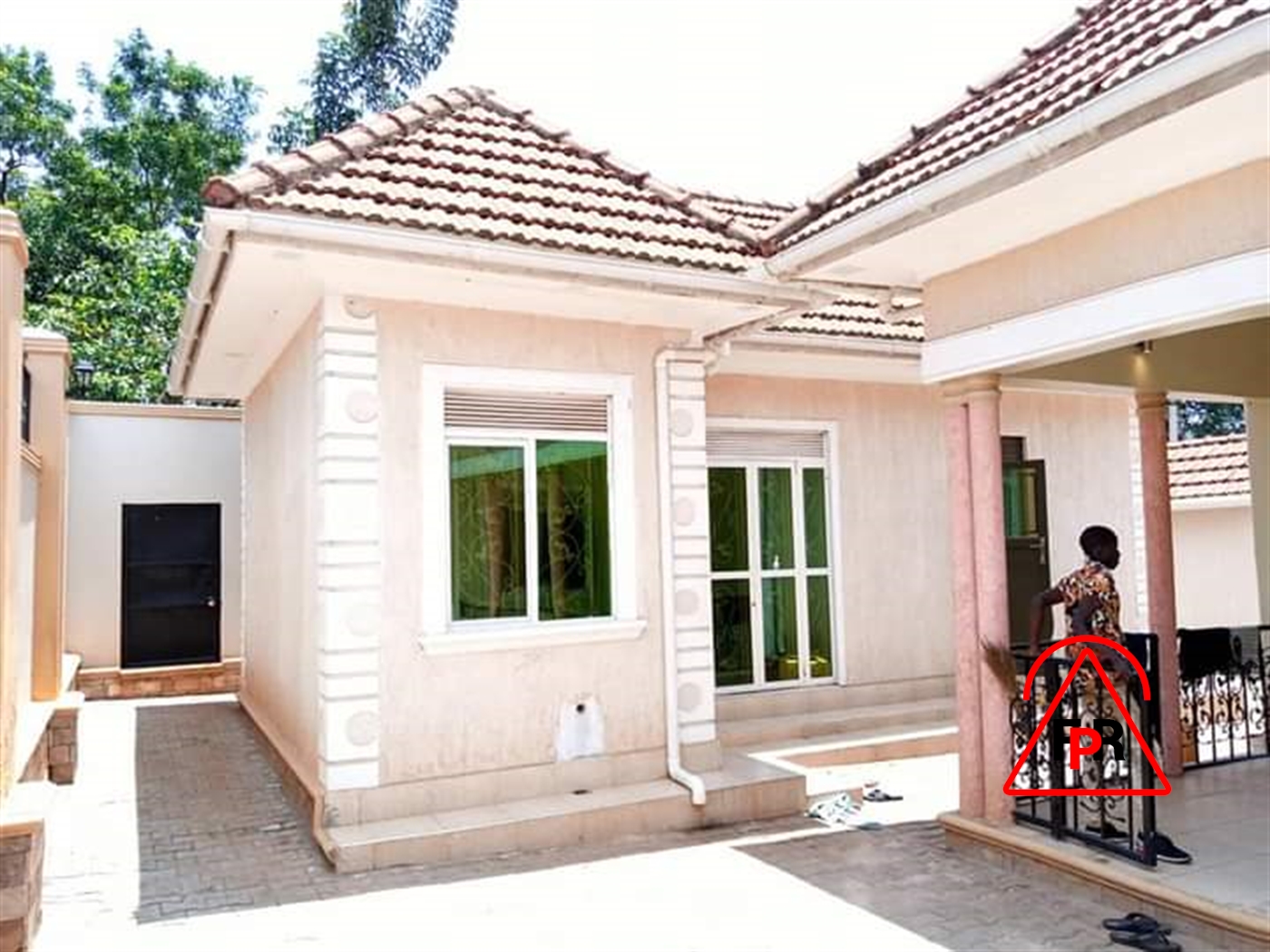 Mansion for sale in Kisaasi Kampala