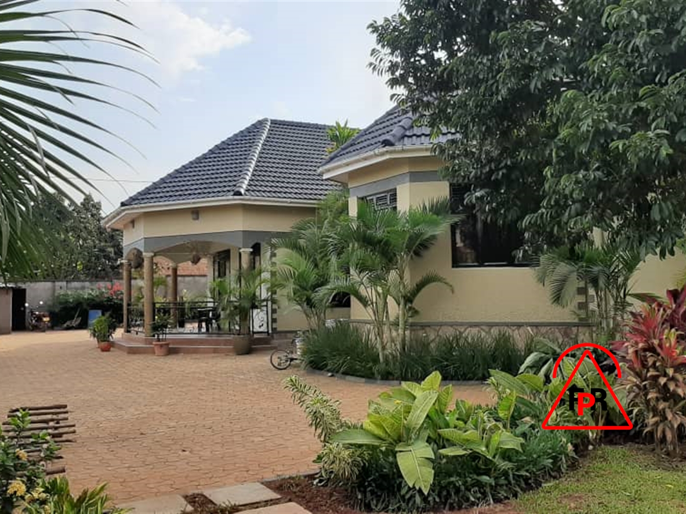 Bungalow for sale in Kiwanga Wakiso