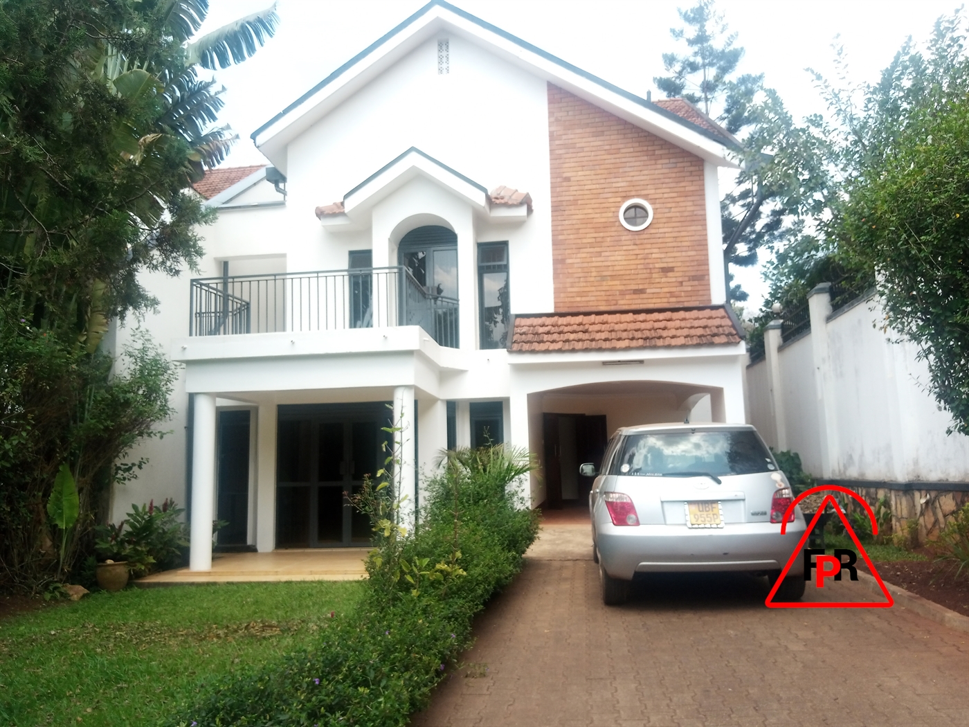 Villa for rent in Kololo Kampala