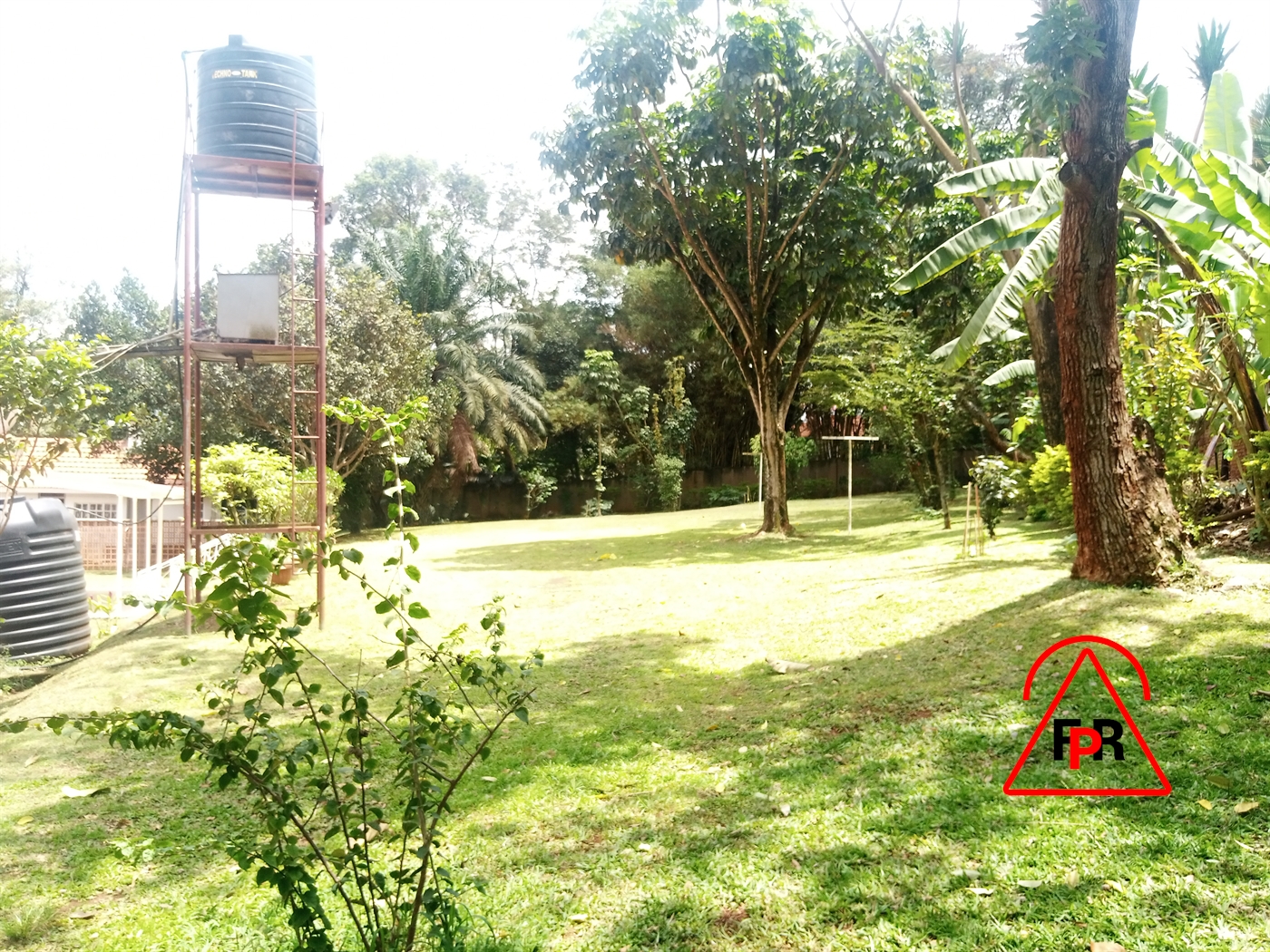 Bungalow for rent in Kololo Kampala