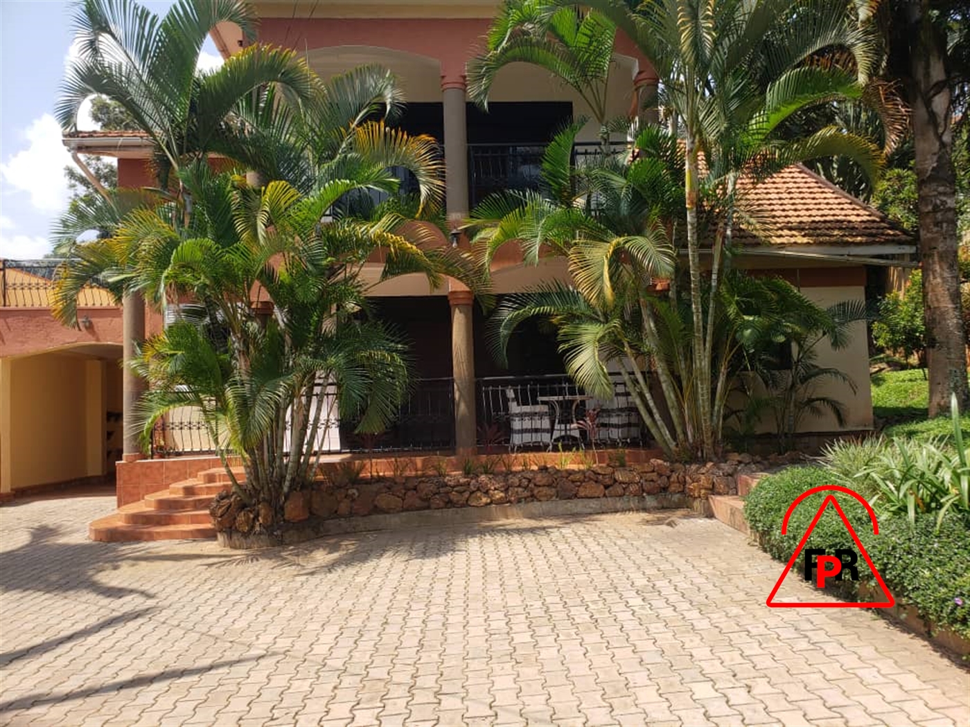 Storeyed house for sale in Muyenga Kampala