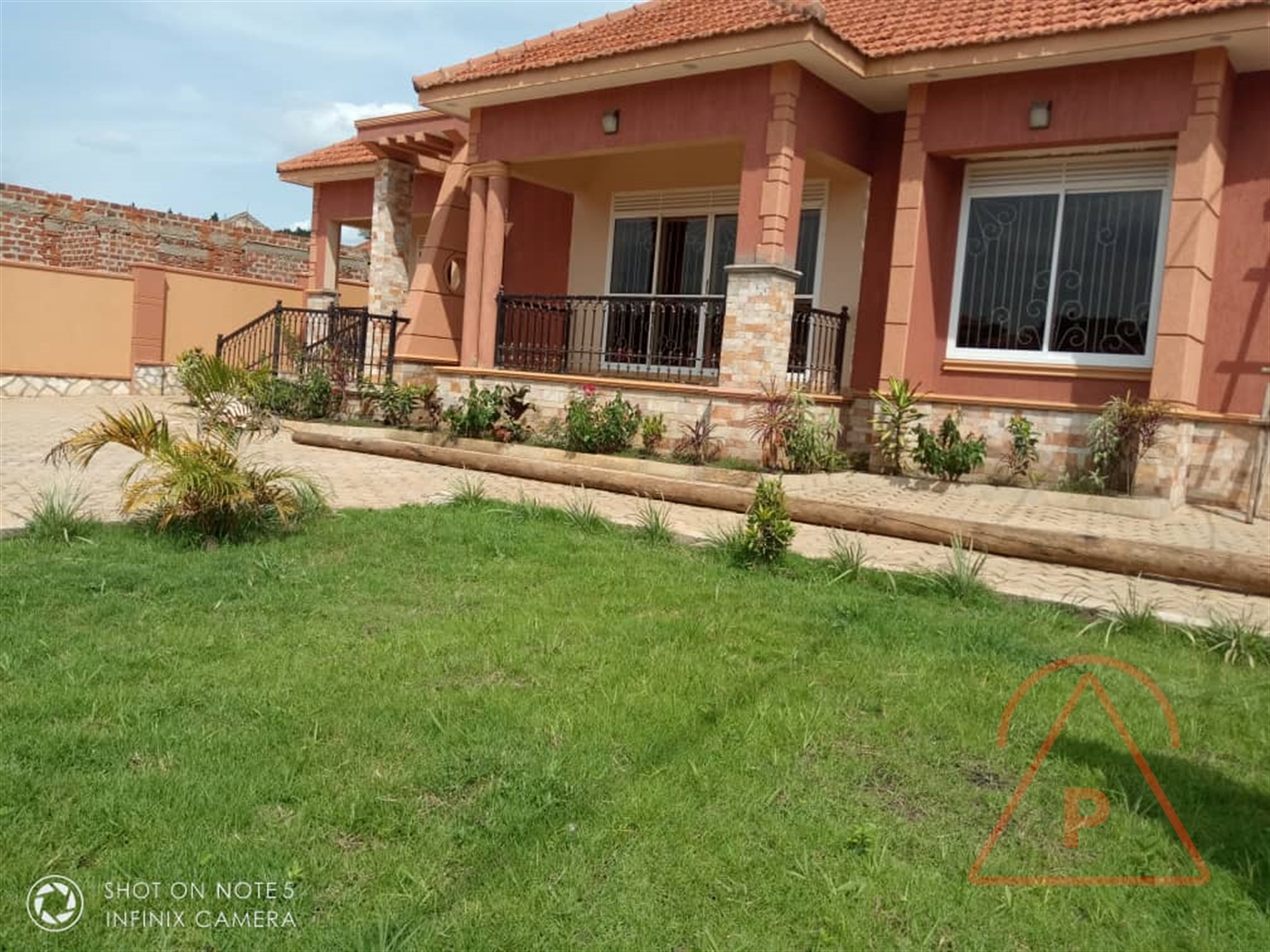 Bungalow for sale in Kira Wakiso