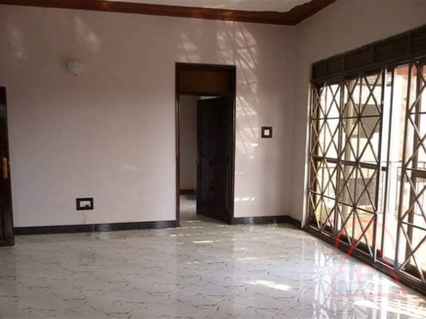 Mansion for sale in Kira Wakiso