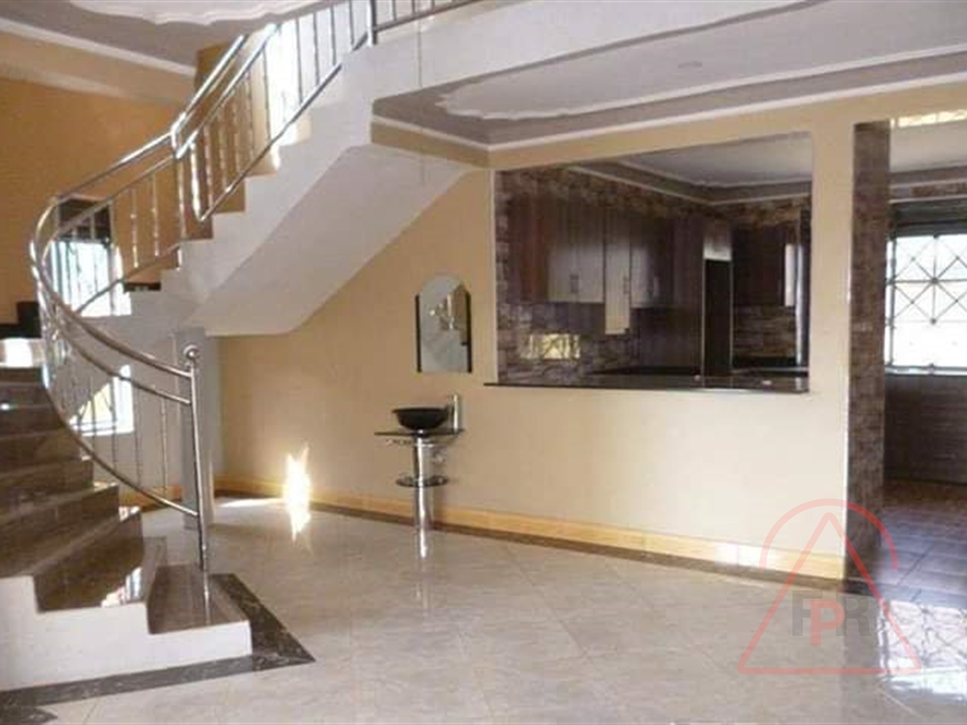 Mansion for sale in Kira Wakiso