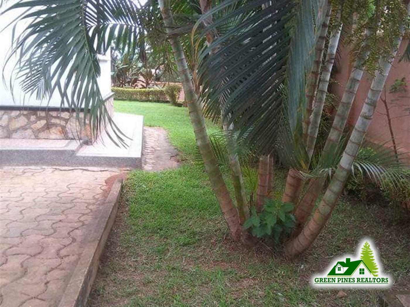 Maisonette for sale in Munyonyo Kampala