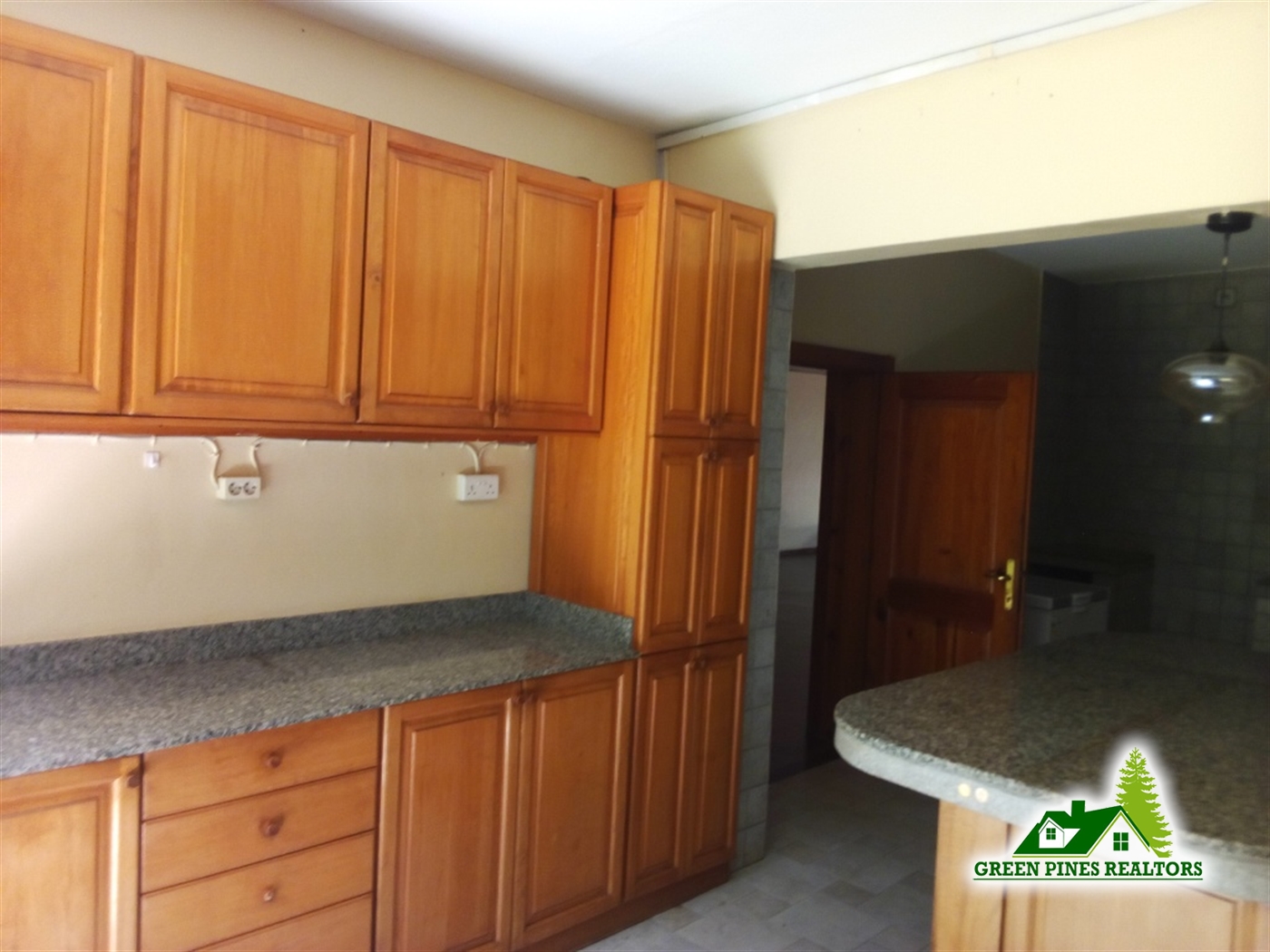 Maisonette for rent in Mbuya Kampala