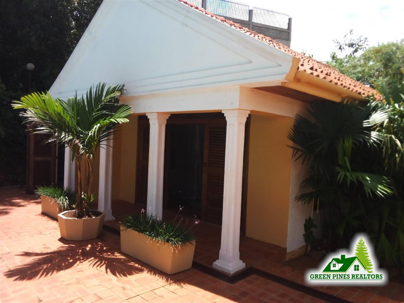 Maisonette for rent in Mbuya Kampala