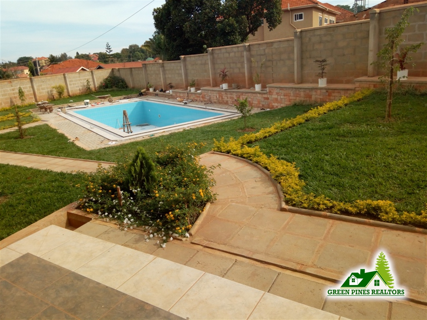 Maisonette for sale in Bbunga Kampala