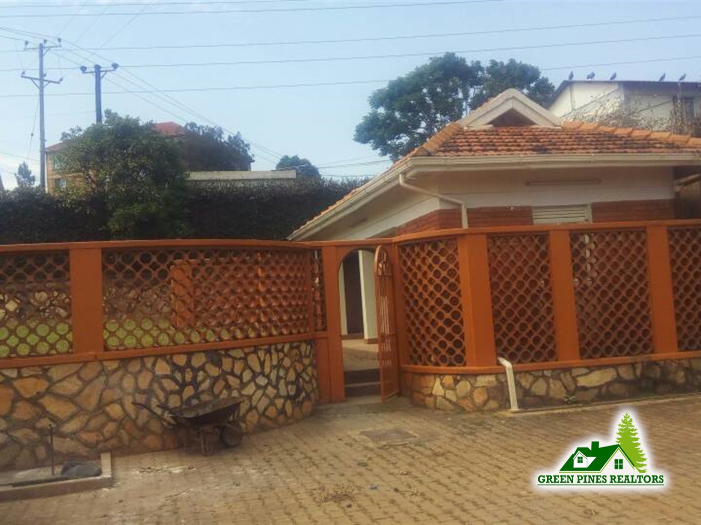 Bungalow for rent in Bukoto Kampala