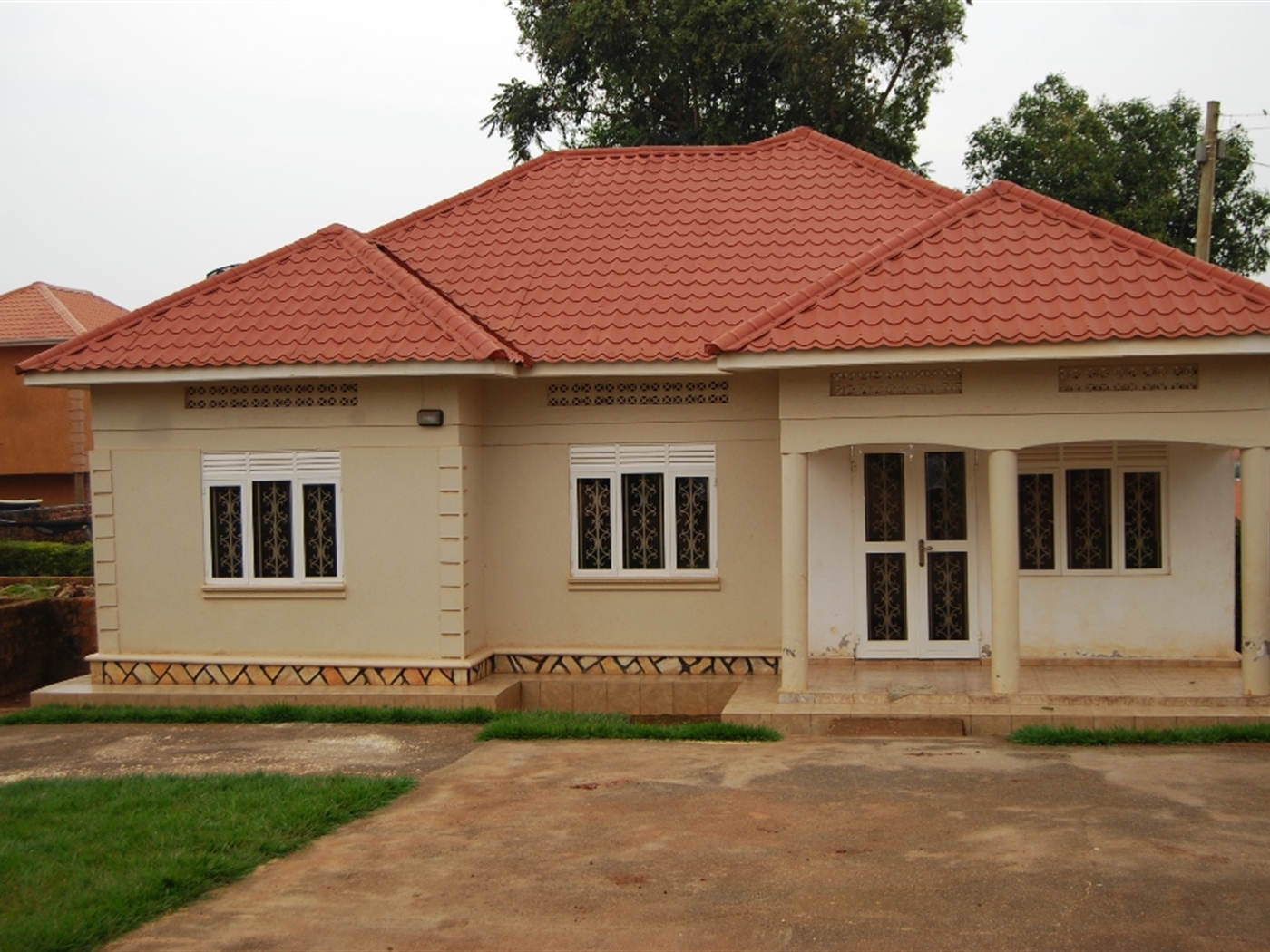 Bungalow for rent in Kisaasi Kampala