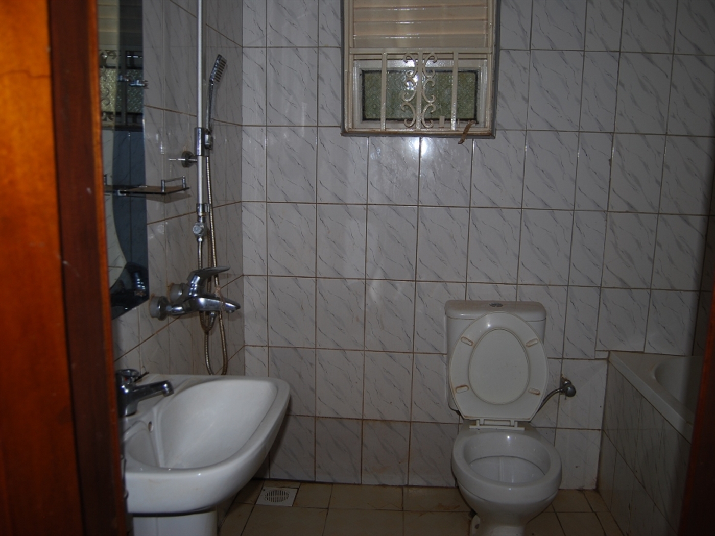 Bungalow for rent in Kisaasi Kampala