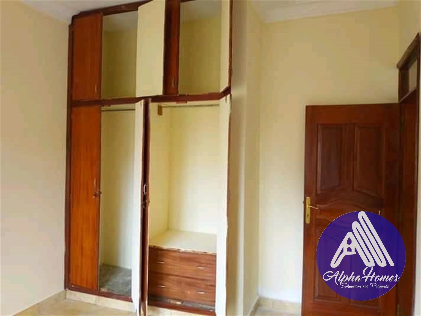 Semi Detached for rent in Kyaliwajjala Wakiso