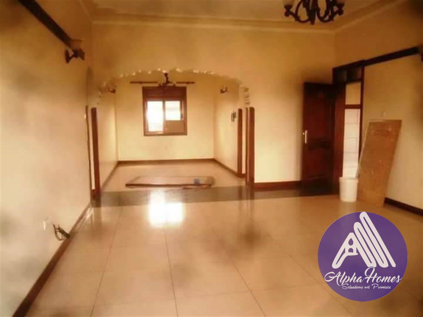 Apartment for rent in Kisaasi Kampala