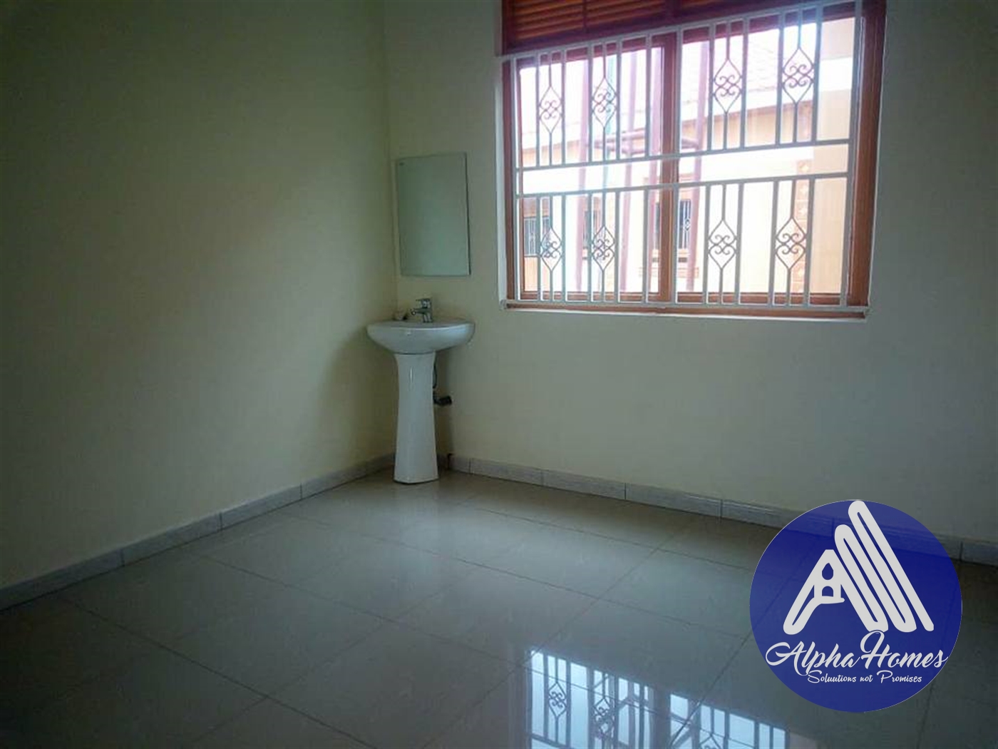 Apartment for rent in Kiwaatule Kampala