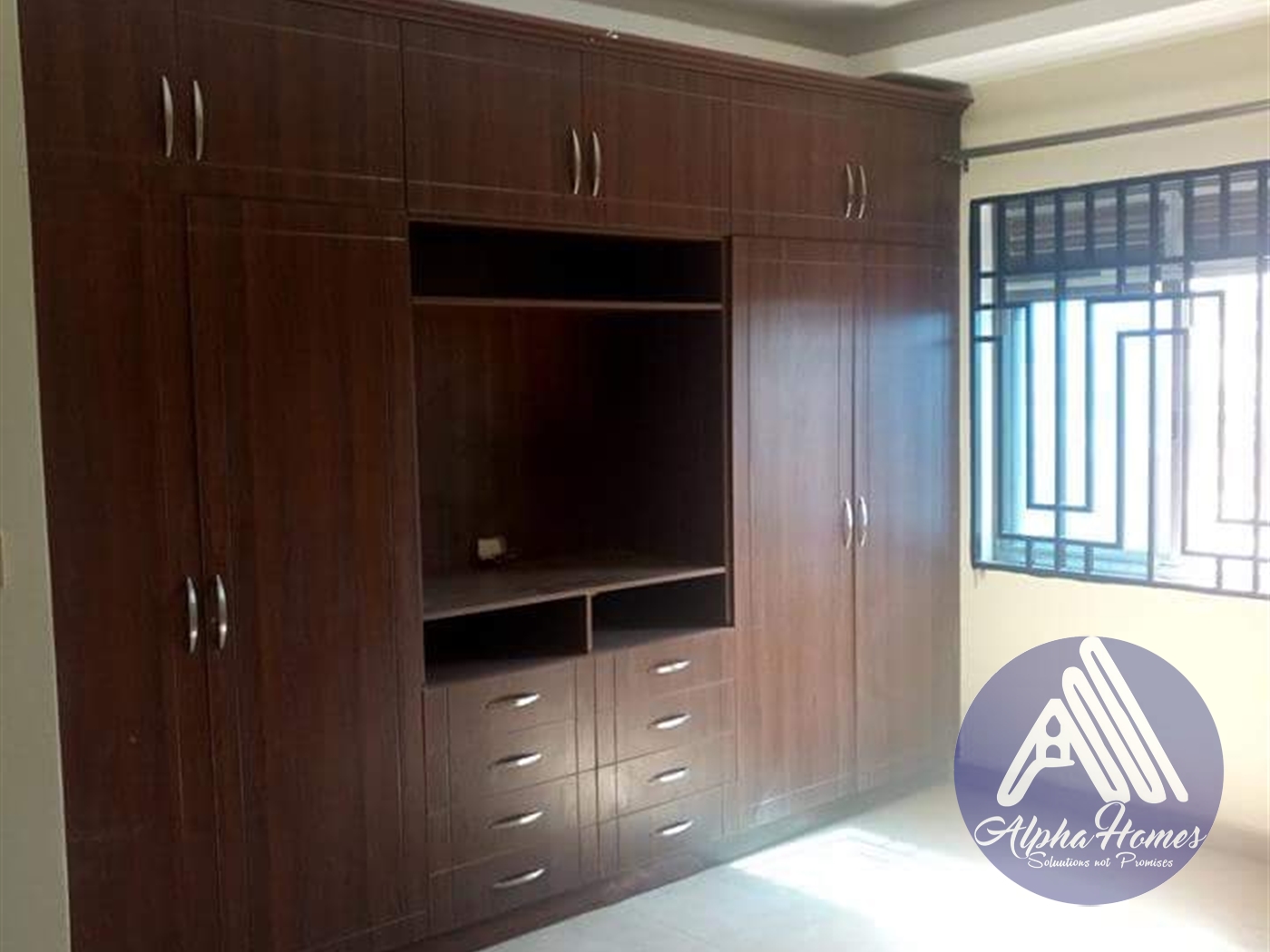 Apartment for rent in Kisaasi Wakiso