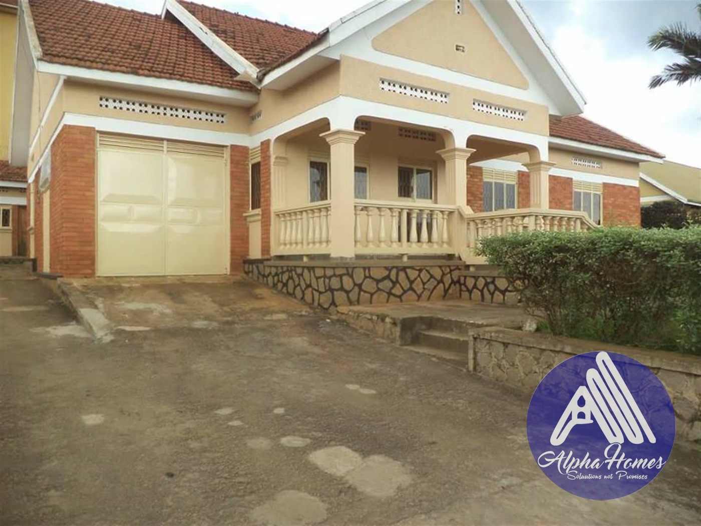 Semi Detached for rent in Kisaasi Kampala