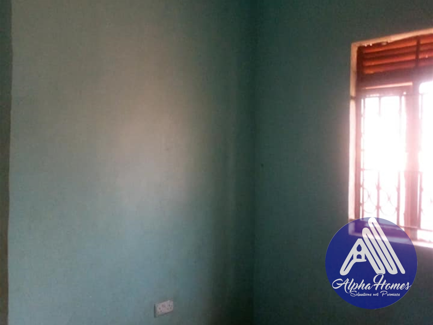 Semi Detached for rent in Mpererwe Kampala